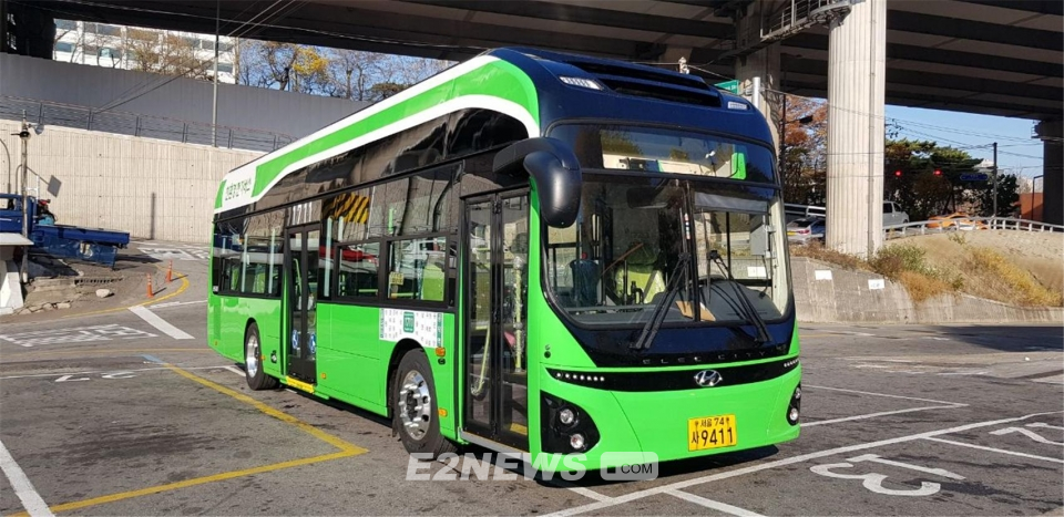 ▲15일부터 서울시 시내버스 노선에 투입되는 전기버스.