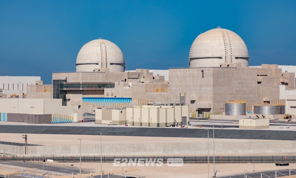 ▲7일 전출력에 도달한 UAE 바라카 원전 1호기(우측돔)