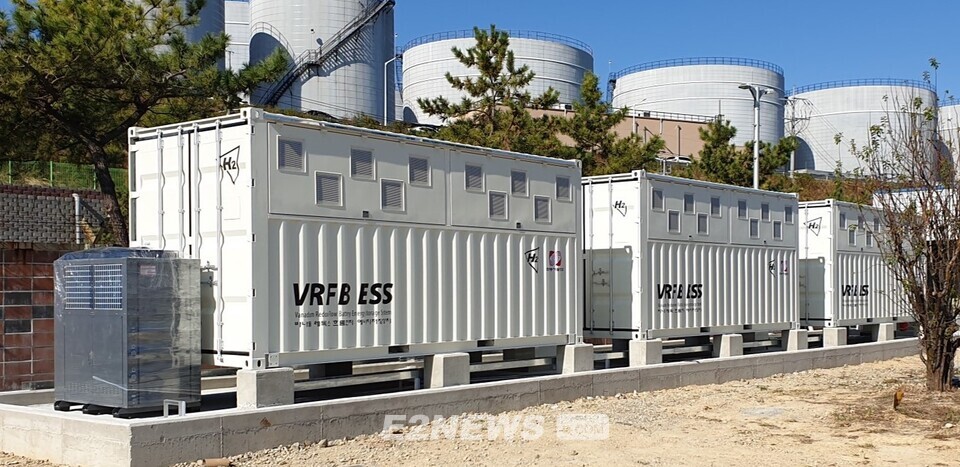 동서발전 울산화력에 2020년 11월 설치된 225kW/1.1MWh VFB