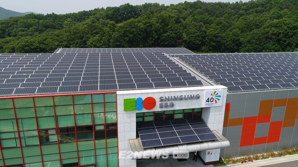 용인사업장은 태양광설비를 통해 전력자립률을 48.1%까지 높였다.