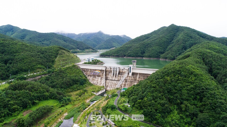 수자원공사 성덕댐 전경