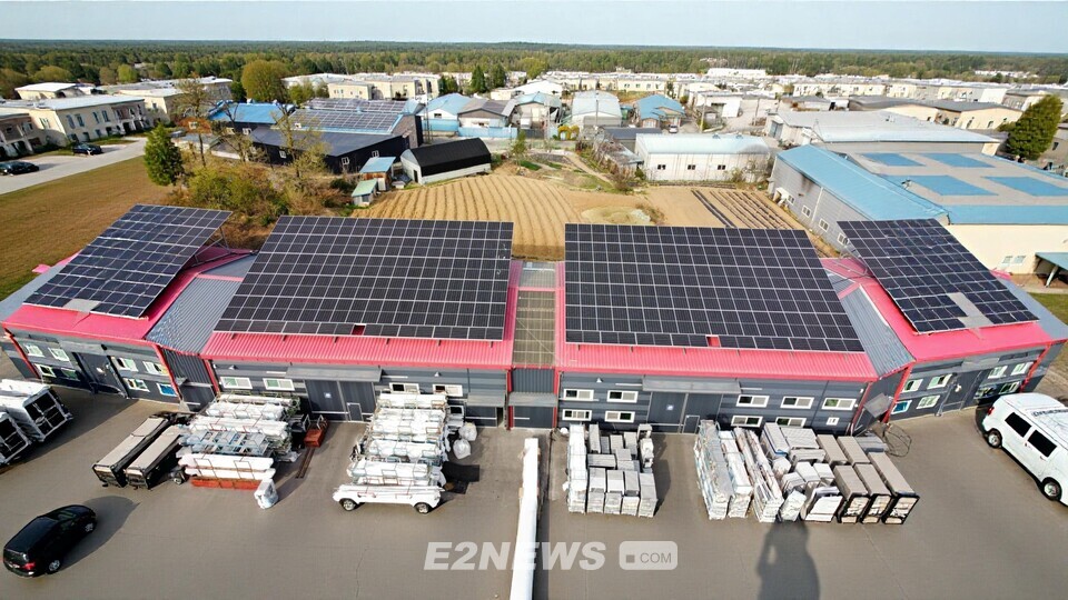 에코벨이 시공한 지붕형 태양광발전소.