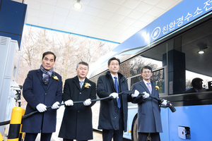 가스기술공사, 한국형 수전해 'On-site 수소충전소' 가동 - 뉴스 썸네일 이미지